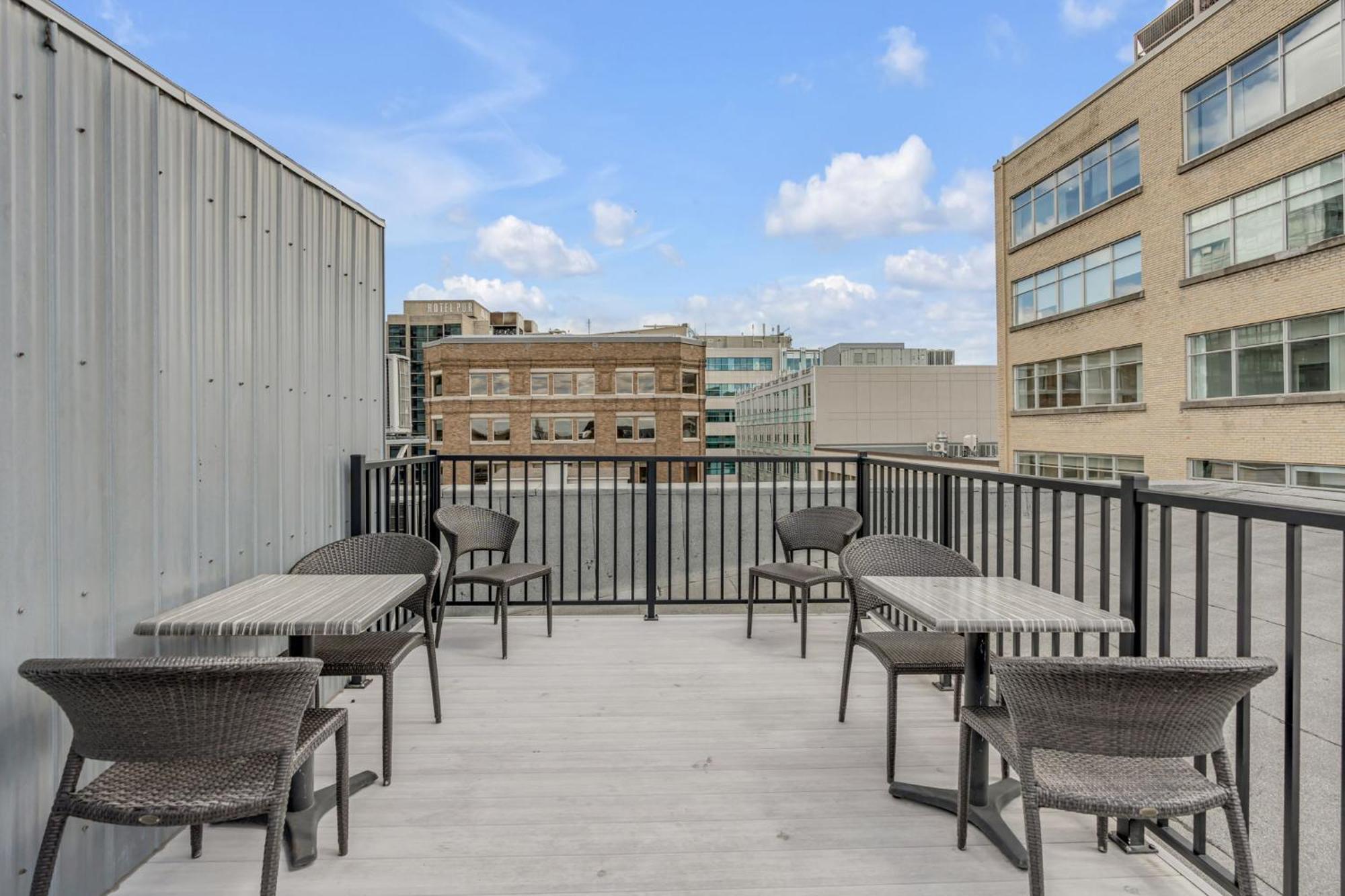 Initial - Suite Nouveau Monde - Centre-Ville De Quebec Экстерьер фото